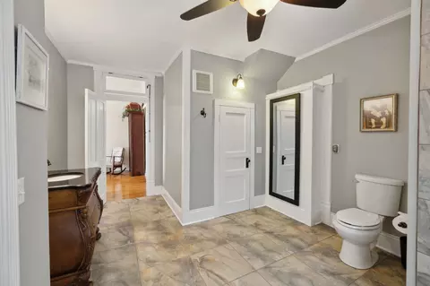 Bath - 155 High St, Morrison, TN 37357 photo 3 of 5