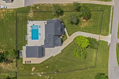 2836 Buford Ln, Spring Hill, TN 37174 photo 5