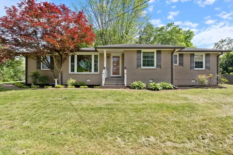 209 Foxwood Ln, Nashville, TN 37210