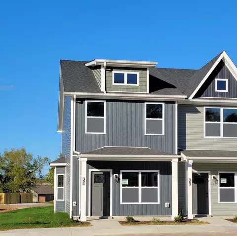 301 Front Ridge Cir, Clarksville, TN 37040