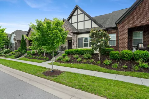 605 Weybridge Dr, Nolensville, TN 37135