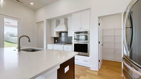 Kitchen - 4059 John Marsh Rd, Spring Hill, TN 37174 photo 2 of 4