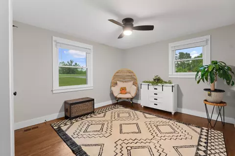 Bedroom - 3288 Ball Rd, Cunningham, TN 37052 photo 5 of 7