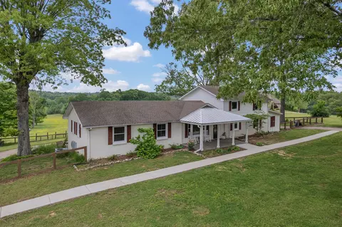 Exterior - 3288 Ball Rd, Cunningham, TN 37052 photo 4 of 12