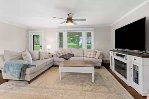Living - 3288 Ball Rd, Cunningham, TN 37052 photo 1 of 1