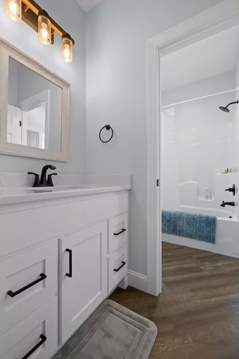 Bath - 234 Reflection Dr, Dunlap, TN 37327 photo 7 of 10