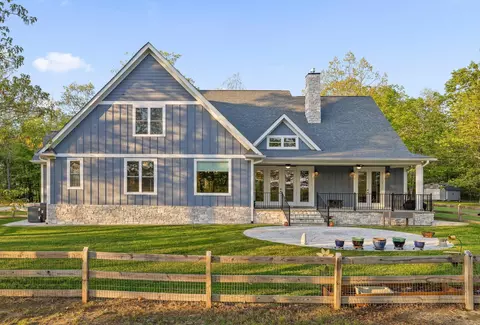 234 Reflection Dr, Dunlap, TN 37327