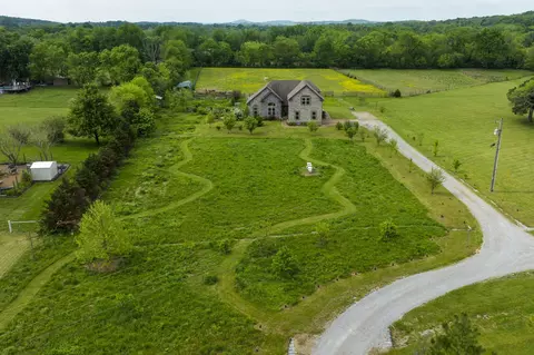 3936 Big Springs Rd, Lebanon, TN 37090