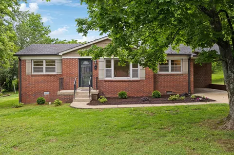 524 S Berkley Cir, Lewisburg, TN 37091