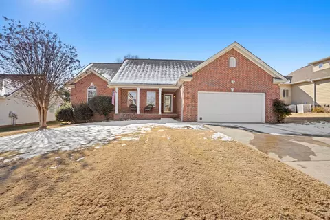 212 Cox Ln, Soddy Daisy, TN 37379