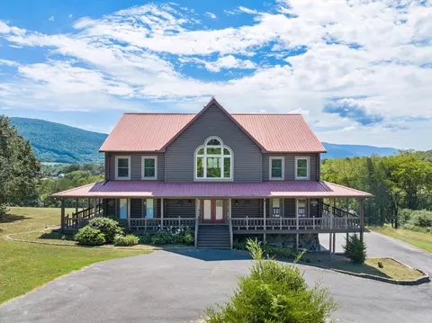245 Johnny Wheeler Ln, Dunlap, TN 37327