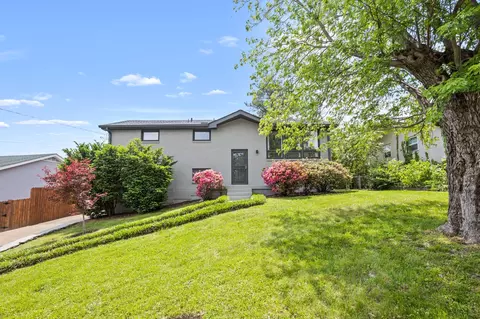 251 Eisenhower Dr, Nashville, TN 37211