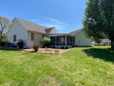 121 Mesa Dr, Mayfield, KY 42066 photo 2