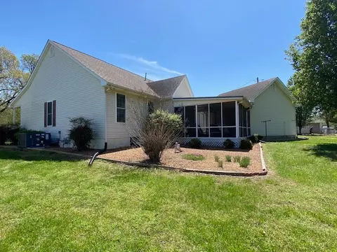 121 Mesa Dr, Mayfield, KY 42066 photo 3