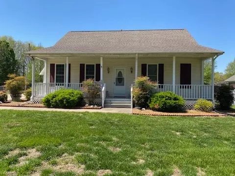 121 Mesa Dr, Mayfield, KY 42066