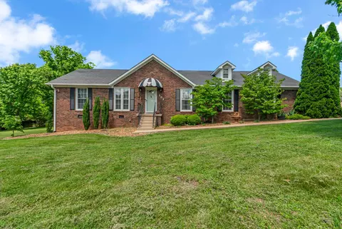 103 Mangrum Dr, Columbia, TN 38401