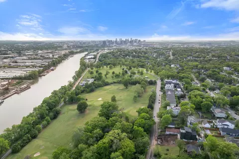 2001 Sevier St, Nashville, TN 37206