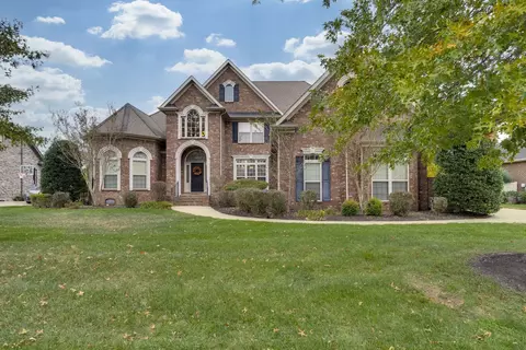 2808 Wynthrope Hall Dr N, Murfreesboro, TN 37129