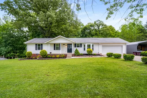 326 Sanders Ln, Ashland City, TN 37015