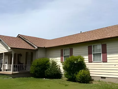917 Sharon Rd, Sharon, TN 38255 photo 1