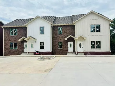 500 Peachers Mill Rd #C2, Clarksville, TN 37042