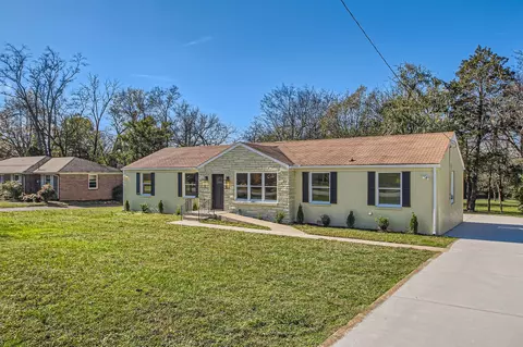 112 W Meade Dr, Lebanon, TN 37087
