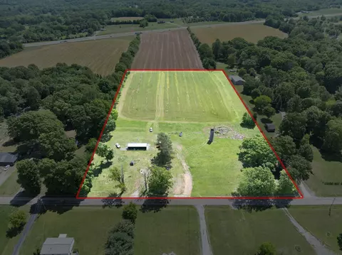 155 E Biggs Rd, Portland, TN 37148