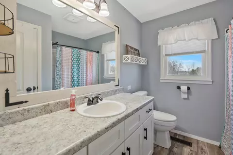 Bath - 93 Evans Rd, Five Points, TN 38457 photo 1 of 1