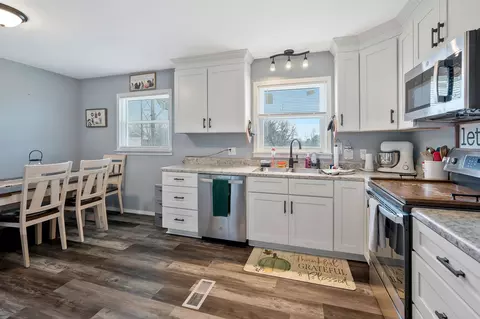 Kitchen - 93 Evans Rd, Five Points, TN 38457 photo 1 of 3