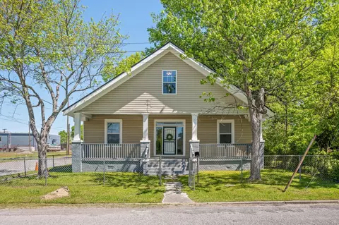 2001 E 16th St, Chattanooga, TN 37404