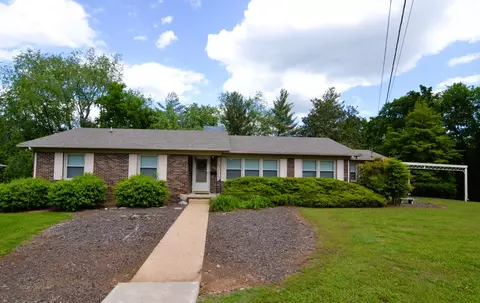 1210 Stewart Dr, Pulaski, TN 38478