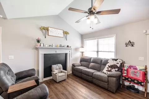 132 Greystone Dr, Springfield, TN 37172 photo 11