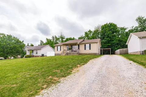 132 Greystone Dr, Springfield, TN 37172 photo 4