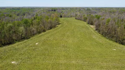 500 Annie Hollow Rd, Westmoreland, TN 37186