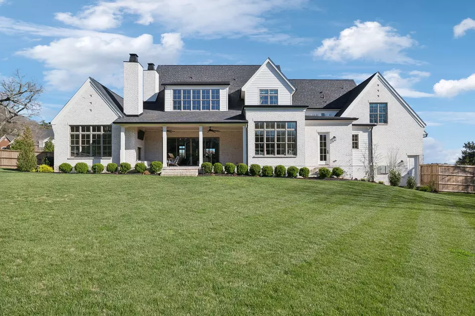 Exterior - 910 Sunset Ridge Dr, Franklin, TN 37069 photo 14 of 23