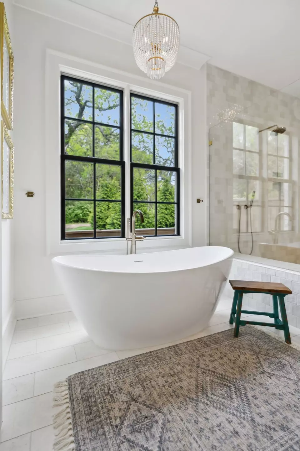 Bath - 910 Sunset Ridge Dr, Franklin, TN 37069 photo 2 of 7