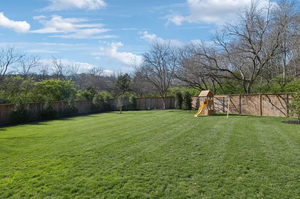 Exterior - 910 Sunset Ridge Dr, Franklin, TN 37069 photo 11 of 23