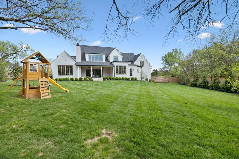Exterior - 910 Sunset Ridge Dr, Franklin, TN 37069 photo 12 of 23
