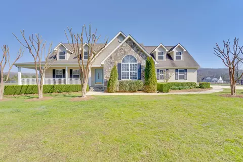 516 Henry Dr, Ringgold, GA 30736