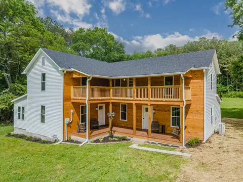 Exterior - 128 N Main St, Loretto, TN 38469 photo 2 of 5