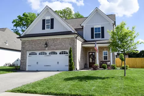 1017 Windemere Dr, Gallatin, TN 37066