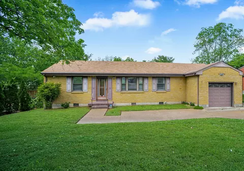 386 Brewer Dr, Nashville, TN 37211