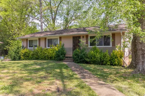 6622 Gary Ln, Chattanooga, TN 37421