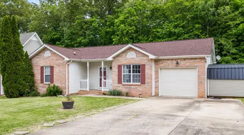 391 Brook Mead Dr, Clarksville, TN 37042
