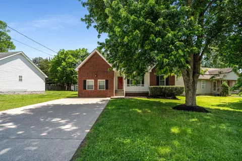 733 Charlie Gann Rd, Old Hickory, TN 37138