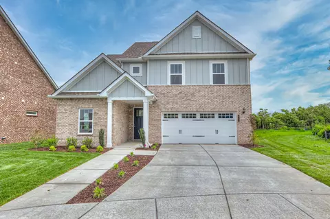 452 Triple Crown Cir, Gallatin, TN 37066