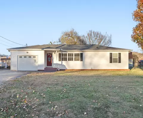3303 Rondaboo Dr, Chattanooga, TN 37419