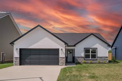 783 Emma Dean Dr, Clarksville, TN 37042