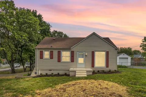1300 Kermit Dr, Nashville, TN 37217