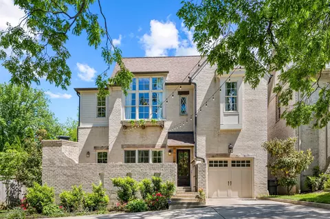 3692 Auburn Ln, Nashville, TN 37215